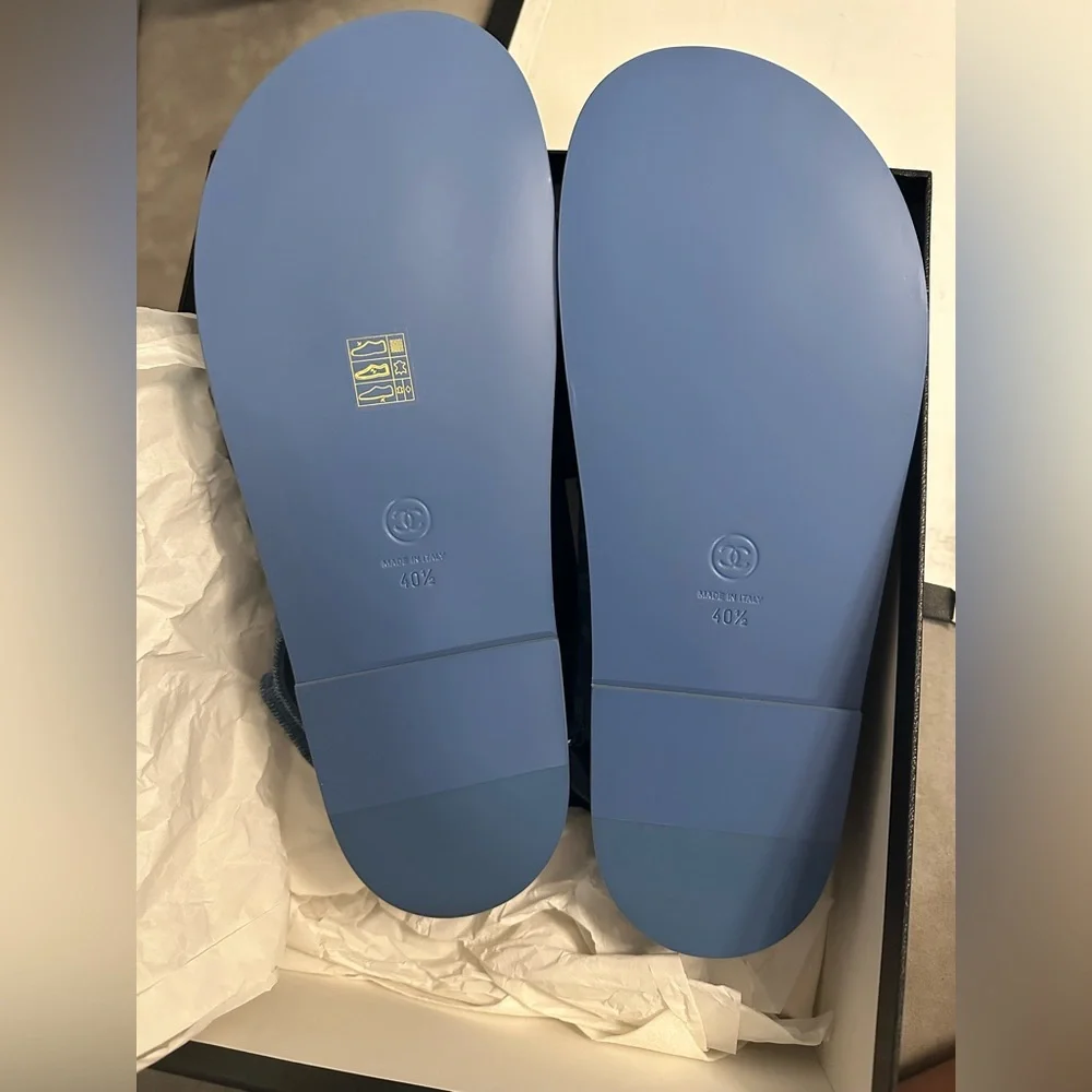 Gate No 5 
NIB - Picture 3 of 7